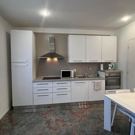 Un Nido Nel Centro Storico Con Garage Apartment Aosta Bagian luar foto