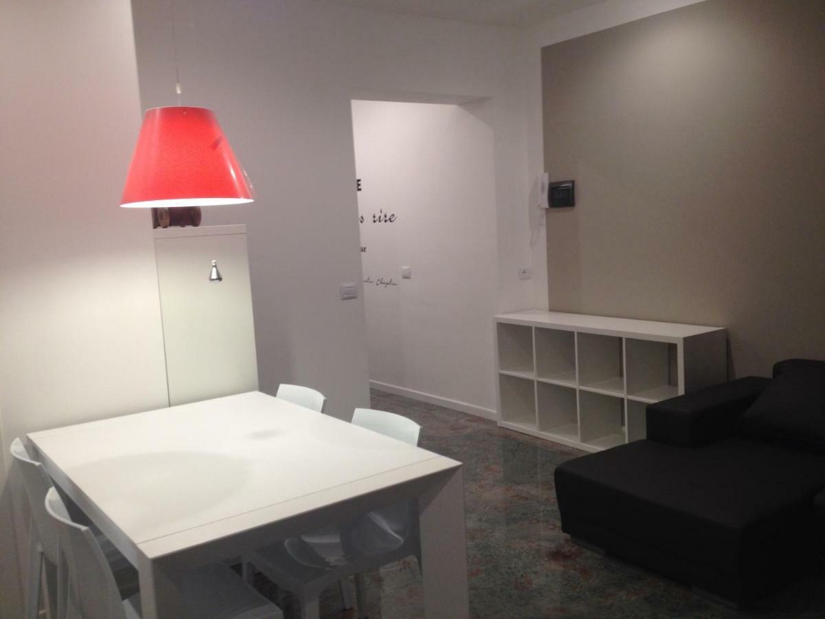 Un Nido Nel Centro Storico Con Garage Apartment Aosta Bagian luar foto